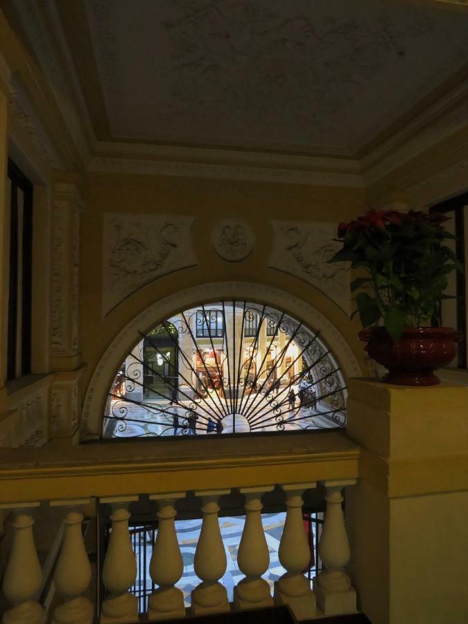 Domus Sibyllina, Galleria Umberto I نابولي المظهر الخارجي الصورة